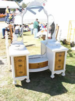 Art Deco Vanity with Fully Length 3 Piece Mirror